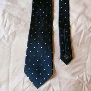 Silk tie